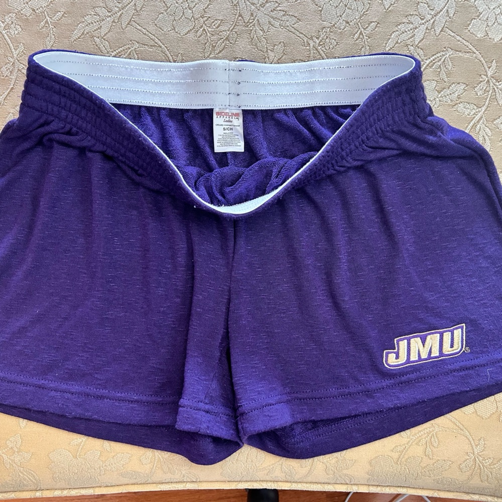 JMU Women’s shorts size small